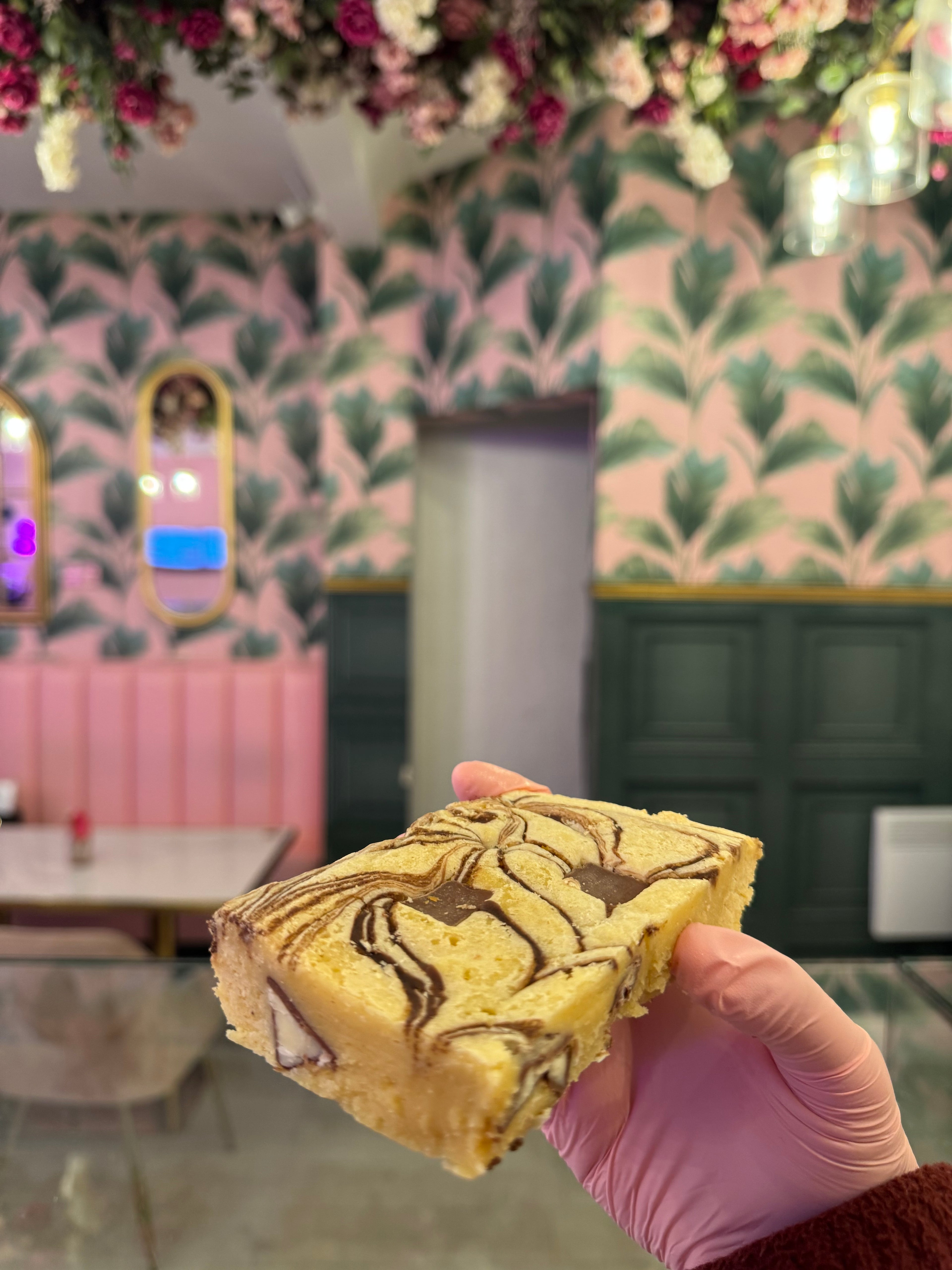 KINDER & NUTELLA BLONDIE XO